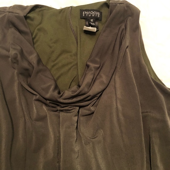 SOLD- Green jumpsuit - Picture 3 of 4